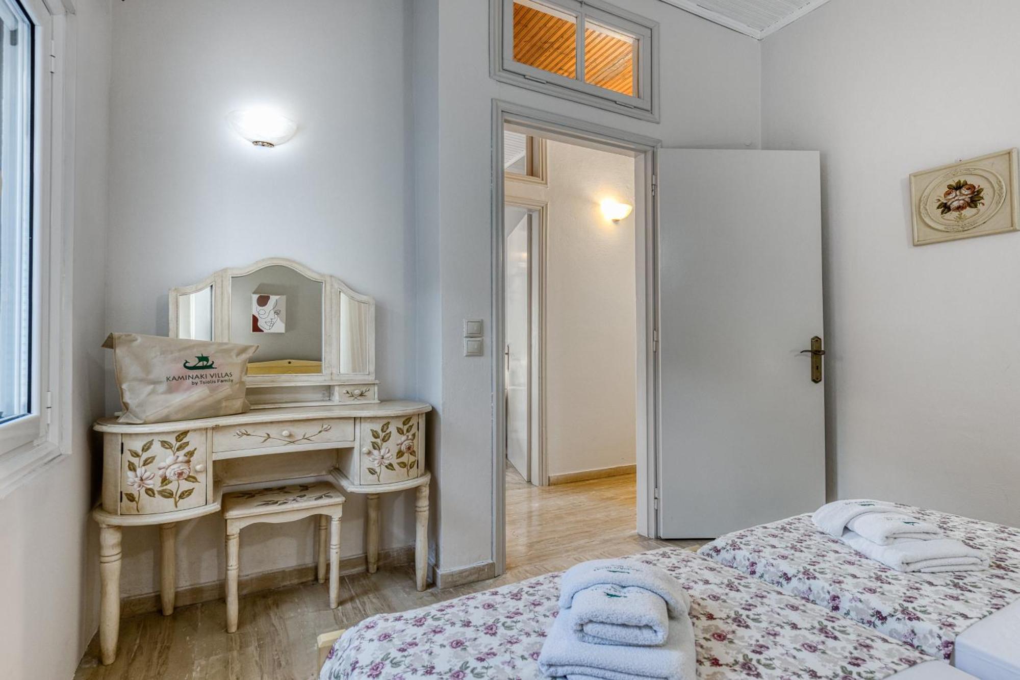 Villa Angeliki By Tsiolis Family Katavolos ภายนอก รูปภาพ